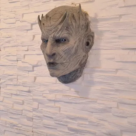 Apartment Experience Game Of Throne *