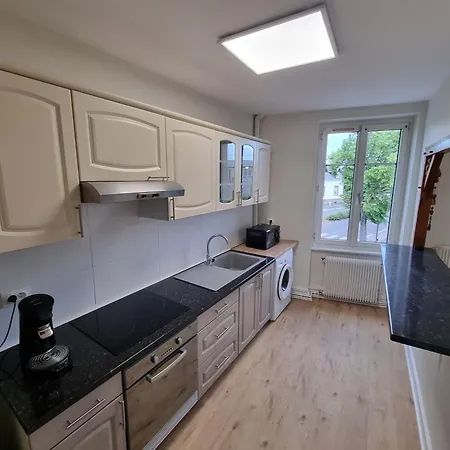 Апартаменты S'nidala *